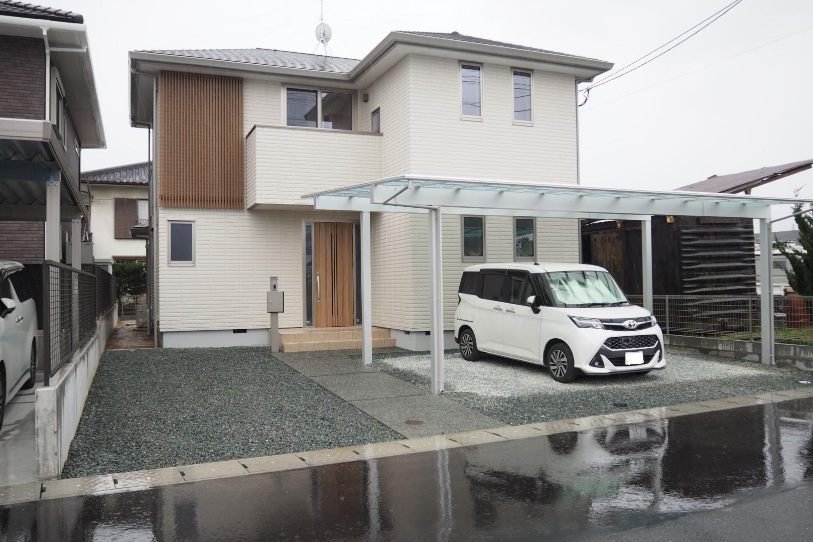 雨の日も快適に。スタイリッシュな外構工事